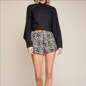 🆕 Cream Cheetah print Zip Up Shorts